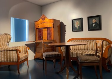 Das Biedermeier-Zimmer ist eines der Motive, die der Besucher auf der 360-Grad-Rundreise durch das Oederaner Museum betrachten kann.