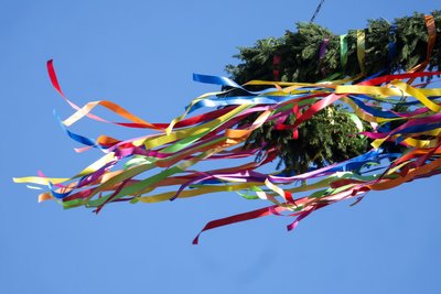 In Leubnitz zersägten Unbekannte einen bereits niedergelegten Maibaum.