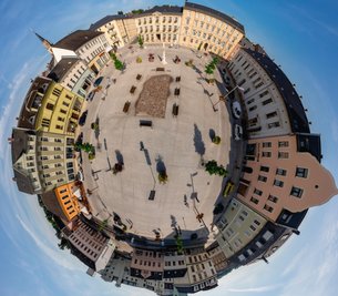 Der Lengenfelder Marktplatz von oben. Mit dem preisgekrönten Konzept "360° Lengenfeld - Hier dreht sich was!" soll sich in Handel und Gewerbe einiges bewegen. 