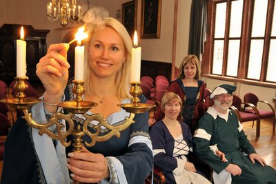 Schlossleiterin Susanne Tiesler sucht auch für die Burg Kriebstein neue Mitarbeiter im Bereich Kasse, Museum und für Führungen.