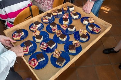 Der Kuchen stammt aus der familieneigenen Bäckerei, die heute von Horst Vogels Sohn geführt wird.
