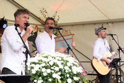 Ein Auftritt beim 27. Lauterer Vugelbeerfast 2023. Nun zieht sich Peter Kreißl (vorn) ganz aus der Volksmusik zurück.