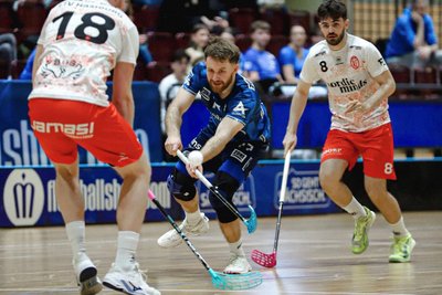Magnus Ernst Scholz (M.) erzielte für die Chemnitzer beim Samstagsspiel den ersten Treffer.