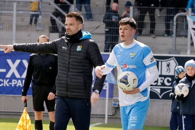 Bleibt noch mindestens ein weiteres Jahr beim Chemnitzer FC und bei Trainer Benjamin Duda: Abwehrspieler Niclas Walther.