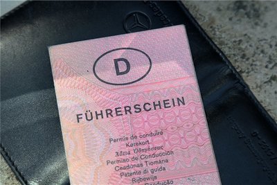 Ab Juli müssen Papier-Führerscheine gestaffelt nach Geburtsjahrgängen umgetauscht werden. 