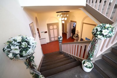 Das Alte Rathaus wirkt von außen groß, doch die Nutzfläche ist auch wegen des geräumigen Treppenhauses überschaubar.
