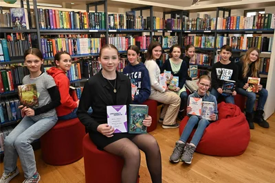 Diese Mädchen und Jungen aus der Region haben jetzt in Rochlitz beim Vorlesewettbewerb des Deutschen Buchhandels teilgenommen: Belinda Borella (vorn) darf zur nächsten Runde.