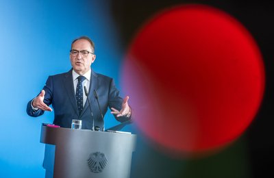 Die Gegenangriffe sollen auch ohne Kenntnis des Betroffenen erlaubt sein.