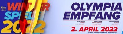 Mit diesem Banner machen die Organisatoren auf den Olympiaempfang auf der Freilichtbühne am Fichtelberg aufmerksam. 