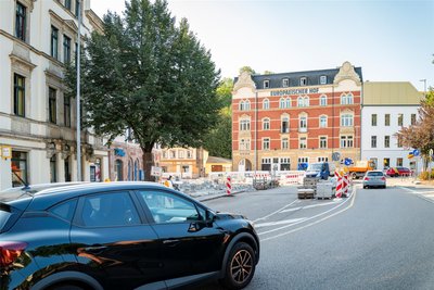 Ein Problem für den Handel: Derzeit führt vom Technikumplatz über die Tschirnerstraße kein Weg direkt zum Markt.