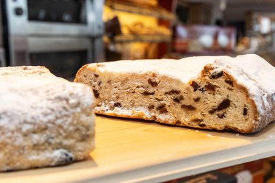 Er gehört zu Weihnachten wie Schwibbogen und Pyramide: der Stollen. Aber wo im Erzgebirge gibt es den leckersten?
