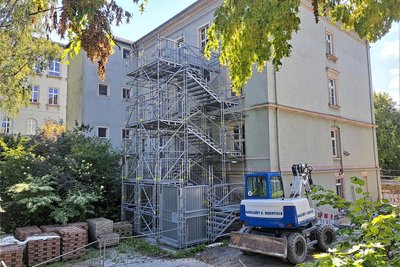 Nur das Nötigste soll am Haus 1 des Zschopauer Gymnasiums erledigt werden. Dazu gehören die Fluchttreppe und die Ertüchtigung aller Fluchtwege.