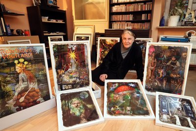 Im Schloss Leubnitz zeigt Maler Thomas Beurich Grafikdrucke rund ums Thema „Fabelhaftes Vogtland“.