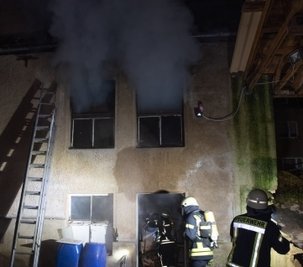 Gegen 22.30 Uhr war der Brand gemeldet worden. 