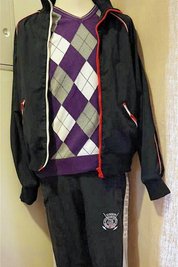 Der gefundene Mann trug diese Kleidung. Wer erinnert sich an ihn und kann der Polizei Hinweise geben?