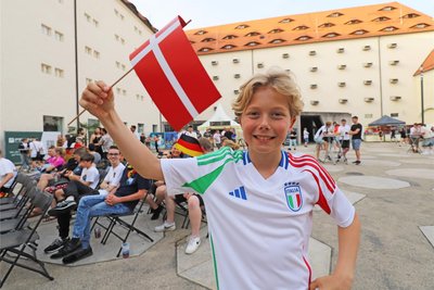 Allein gegen alle: Der zehnjährige Arvid war zunächst für Italien, dann für Dänemark. Er hatte zweimal Pech.