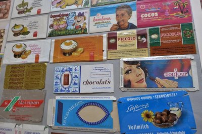 Nicht wenige Besucher blieben bei dem Tschechen stehen und erkannten Verpackungen von Schokoladentafeln aus ihrer Kindheit und Jugend.