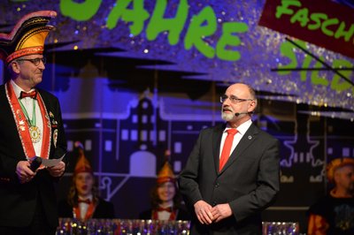 FFK-Präsident Joachim Breßler und Moderator Lutz Klapproth (rechts)