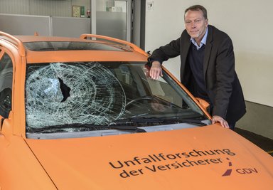 Wichtig sei bei der Verschärfung von Geschwindigkeitsbeschränkungen aber auch, die Wahrscheinlichkeit des Erwischtwerdens zu erhöhen, sagt UDV-Leiter Siegfried Brockmann.