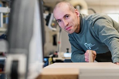 Nach der erfolgreichen Meisterausbildung hat Ramón Nitzsche von seinem Chef mehr Verantwortung übertragen bekommen. 