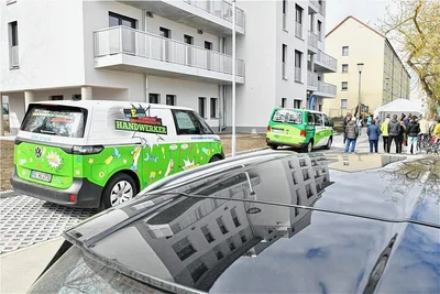 Nach zwei Jahren Bauzeit ist am Donnerstag offiziell die Fertigstellung für das "Haus der Generationen" am Siedlerweg 10 in Freiberg gefeiert worden. 