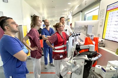 Erwartungsvolle Blicke des Notaufnahme-Teams in Freiberg auf das Dashboard: Welche Patienten werden mit welchen Beschwerden als nächstes eintreffen?