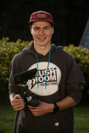 Bei Ruben Kretzschmar ist die Videokamera immer am Mann.
