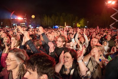 Rund 13.000 Besucher waren 2024 beim Osterfeuer in Plauen dabei.