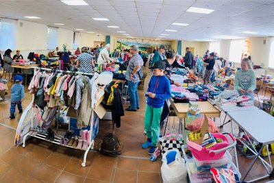 Ein Kindersachenmarkt findet am Wochenende in Bernsbach statt.