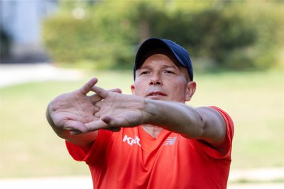 Seit August unterrichtet Leichtathlet Yurii Hychun an den Plauener Montessori-Schulen.
