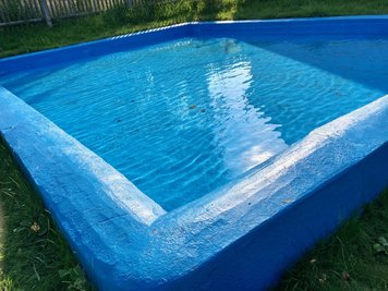 Es gibt auch ein Planschbecken für die Jüngsten in Bockau. 
