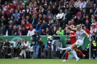 Große Kulisse: Das Kölner Stadion war so voll wie noch nie in einem Pokalfinale.