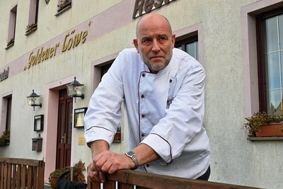Führt seit 27 Jahren das Landhotel "Goldener Löwe" in Burgstädt unweit von Chemnitz: Ullrich Schleußner. 
