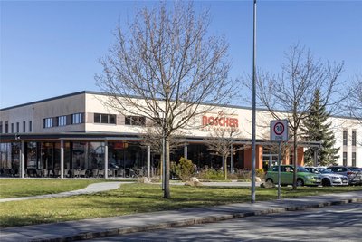 Die Bäckerei & Konditorei Roscher will am Hauptstandort in Annaberg-Buchholz in diesem Jahr in eine neue Fotovoltaikanlage investieren.