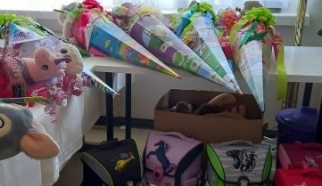 Zwölf Zuckertüten und sieben neue Ranzen wurden von der Aktion Kinderherzen gefüllt. 