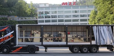 Nach 30 Jahren kehren die Maschinen von ihrem letzten Standort in Hohndorf nach Zschopau ins ehemalige MZ-Stammwerk zurück.