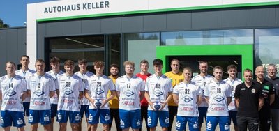 Neu formiert und stark verjüngt: Das Juniorteam des EHV Aue will sich nach dem Abstieg in der Sachsenliga behaupten und entwickeln. 
