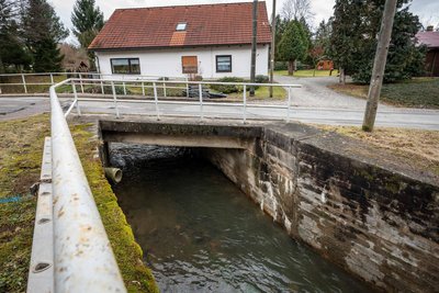 Für die Brücke in Greifendorf hat die Gemeinde 380.000 Euro im Haushalt für 2026 eingeplant.