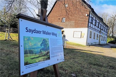 Die Initiatoren des Saydaer Maler-Weges wurden mit dem Eintrag ins Goldene Buch geehrt. 