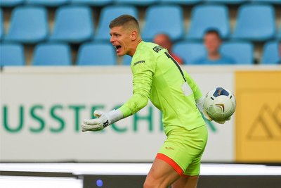 Jakub Jakubov stand fünf Jahre lang im Tor des CFC, am Mittwoch kehrte er mit Greifswald an die alte Wirkungsstätte zurück - und wurde von den Chemnitzer Fans gefeiert. Am Ende konnte er auch einen Auswärtssieg feiern.