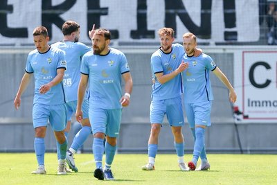 Torjubel nach dem 1:0 durch CFC-Torschütze Stanley Keller (18).