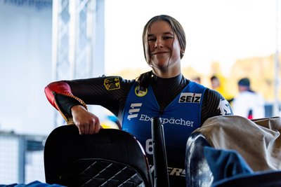 Rodlerin Melina Fischer vom ESV Lok Zwickau hat derzeit allen Grund zum Lächeln. Erstmals schaffte es die 20-Jährige, sich direkt für das Weltcupteam der deutschen Frauen zu qualifizieren.