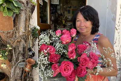 Marina Riemer ist seit 1988 selbstständige Floristin und seit 1991 in Schwarzenberg. Doch so einen Fall von Speed-Brautstrauß-Binden hatte sie noch nie.