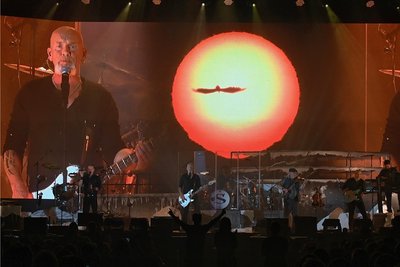 Die norddeutsche Band Santiano begeisterte am Dienstagabend etwa 4500 sangesfreudige Besucherinnen und Besucher in der Messe Chemnitz. 
