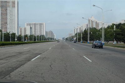 Jede Menge breite Straßen, doch kaum Verkehr. Dies fällt in Nordkorea besonders auf.