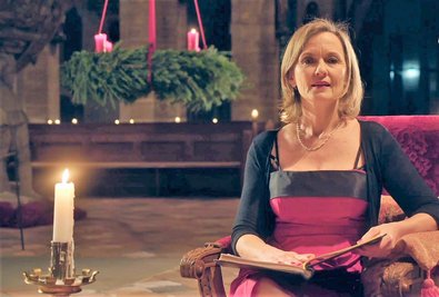 Die Dresdner Schauspielerin Josephine Hoppe las die biblische Weihnachtsgeschichte und andere Texte zum Fest. 