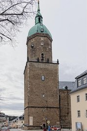 Gutes Trainingsobjekt: der 78,6 Meter hohe Turm der Sankt Annenkirche in Annaberg-Buchholz. 