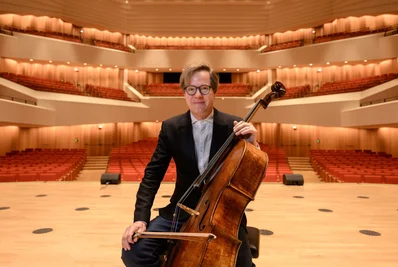 Jan Vogler hat bei den diesjährigen Dresdner Musikfestspielen Cello-Kolleginnen und -Kollegen aus aller Welt zu einer "Cellomania" eingeladen. (Archivbild)