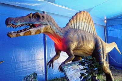 Die Veranstalter versprechen auch komplett bewegliche Dinosaurier-Modelle. 