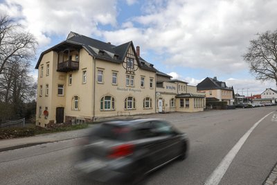 Im ehemaligen Gasthaus Erbgericht war einst das Theater. Später zog ein Lichtspielhaus ein. Seit Jahren findet hier aber nichts mehr statt.